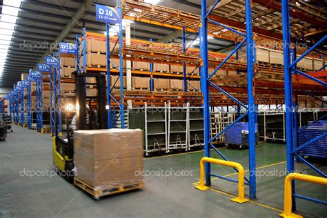 Warehouse auto - Auto Warehousing Company. Auto Warehousing Company has over 50 years of experience providing our services, installation, and logistical needs in the Automotive and Railroad industry. AWC embraces advanced technology to increase our efficiency and responsiveness. ‍ We believe in empowering our managers. 